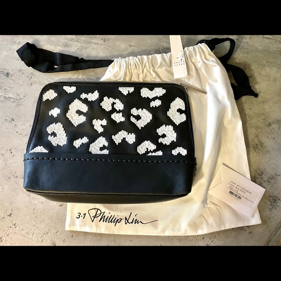Phillip Lim NWT black and white clutch with zipper… original dust bag - Picture 7 of 10
